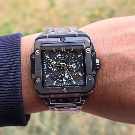 Hublot metal square