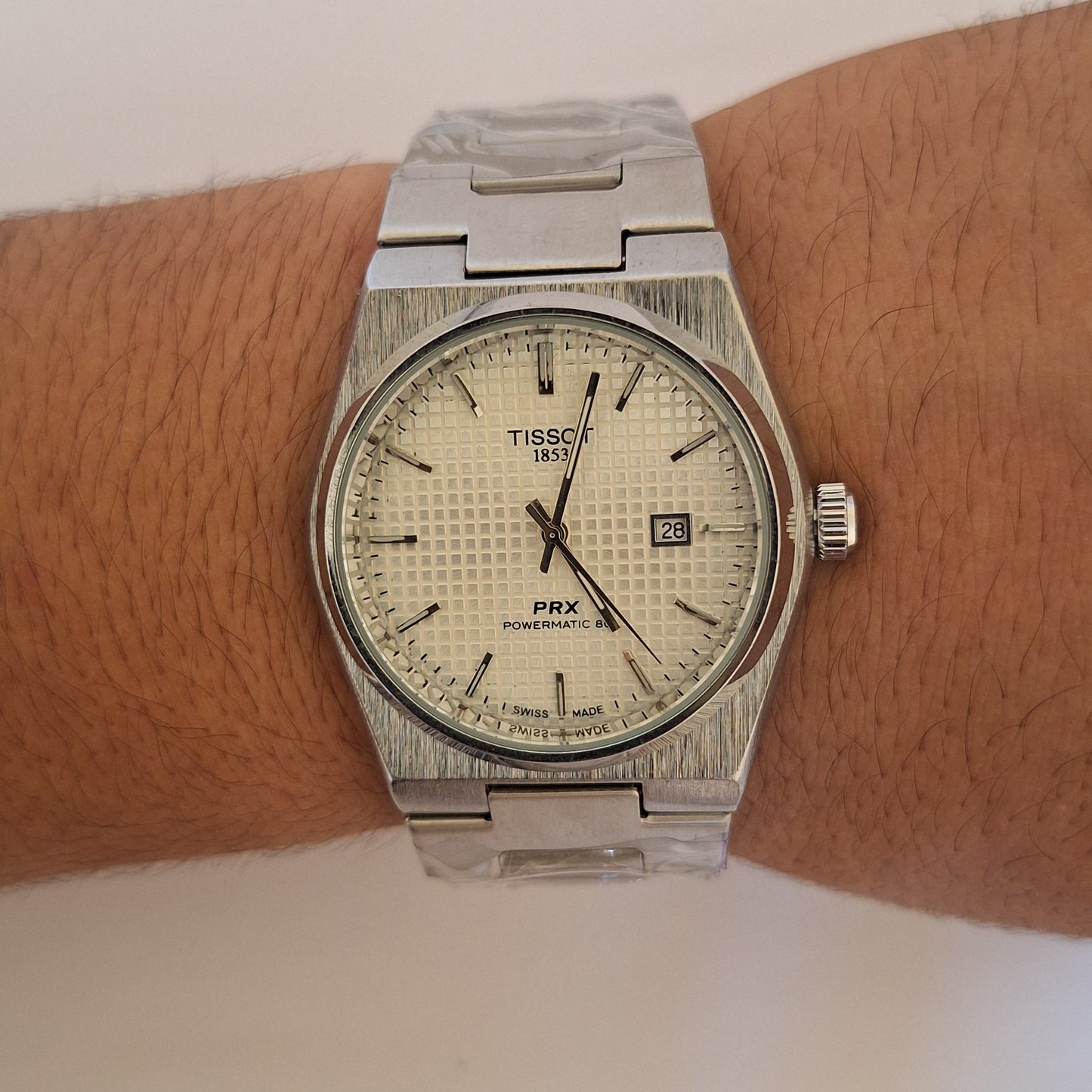 Tissot PRX ظهر شفاف