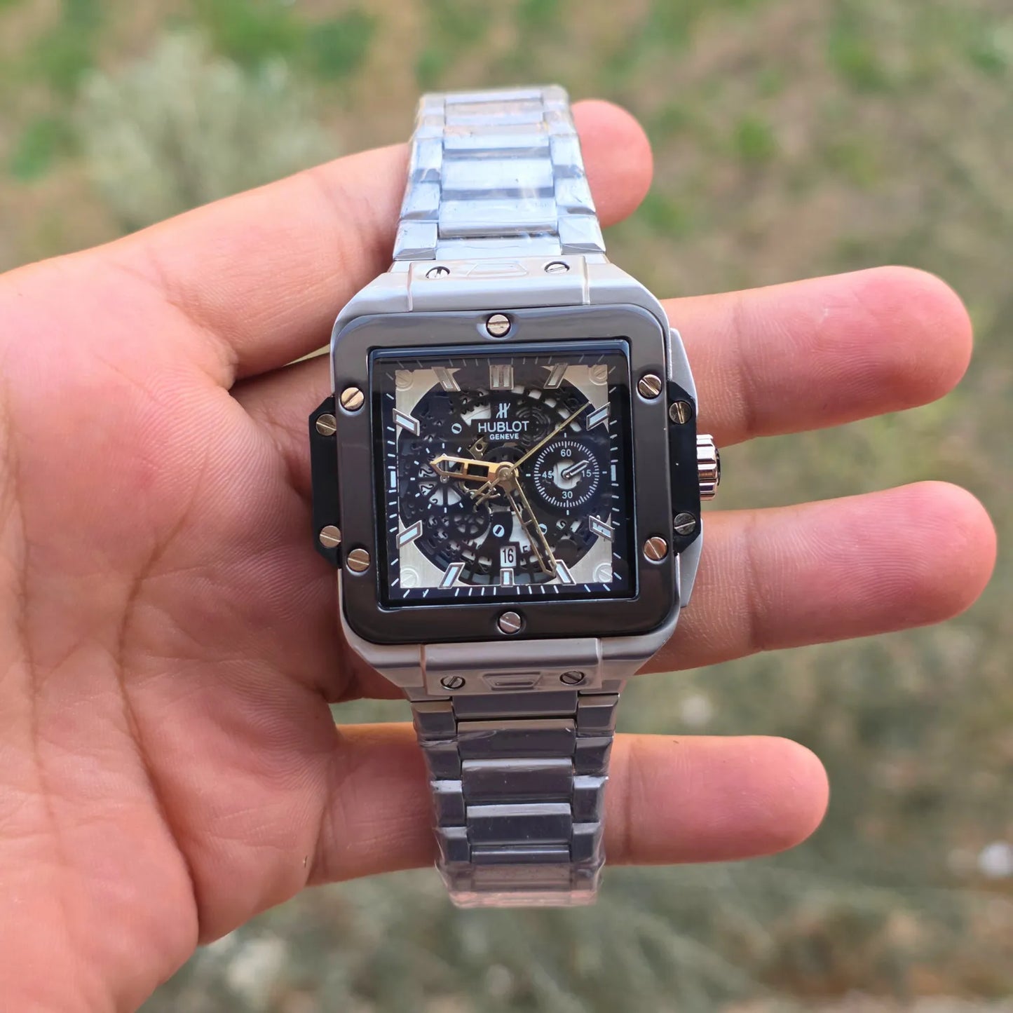 Hublot metal square
