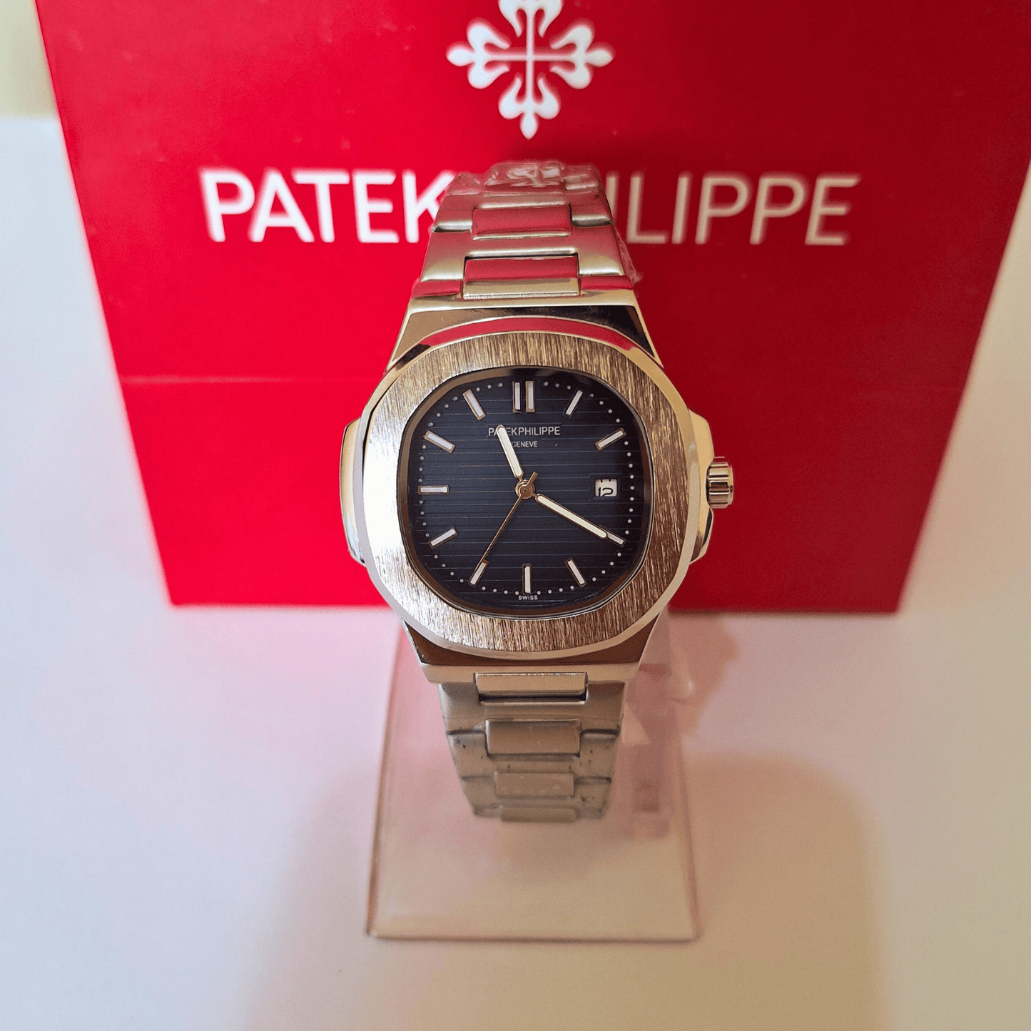 Patek Philippe ظهر شفاف