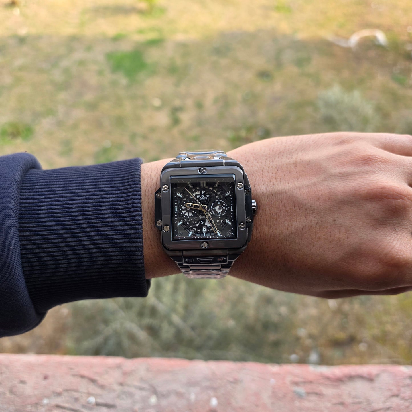 Hublot metal square
