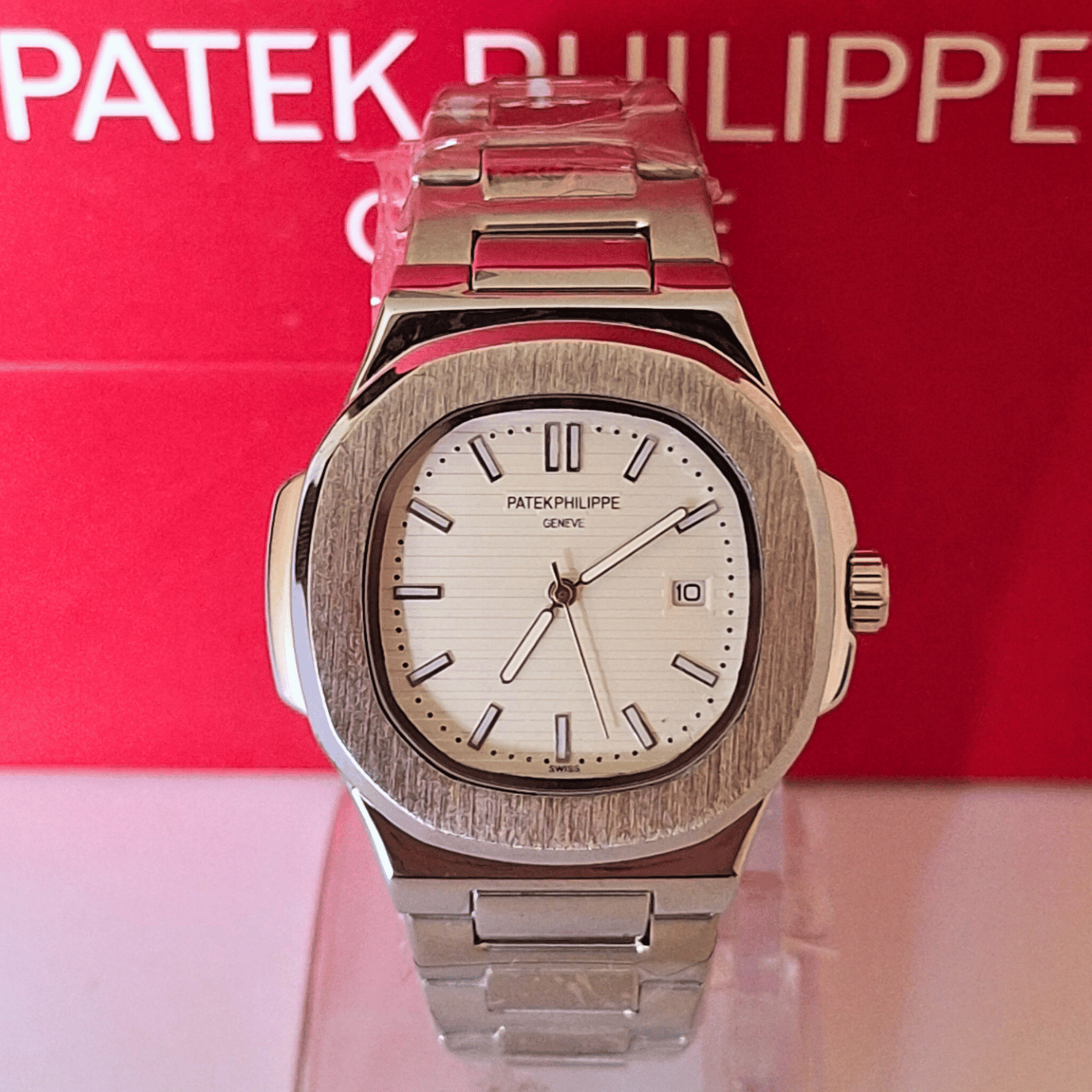 Patek Philippe ظهر شفاف
